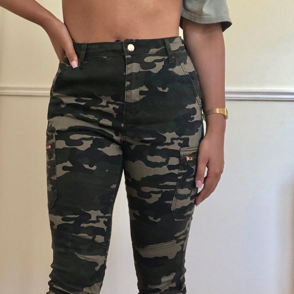 Camouflage Cargo Style High Waisted Jeans